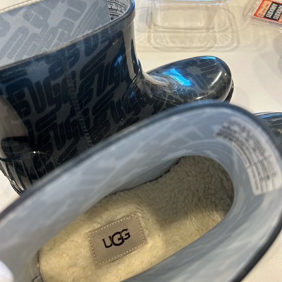 UGGS drizlita graphic monogram size 9 US /40 EU NEW NEW NEW - Picture 6 of 8